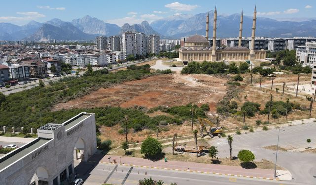 Üniversiteye 3 bin kişilik kongre merkezi