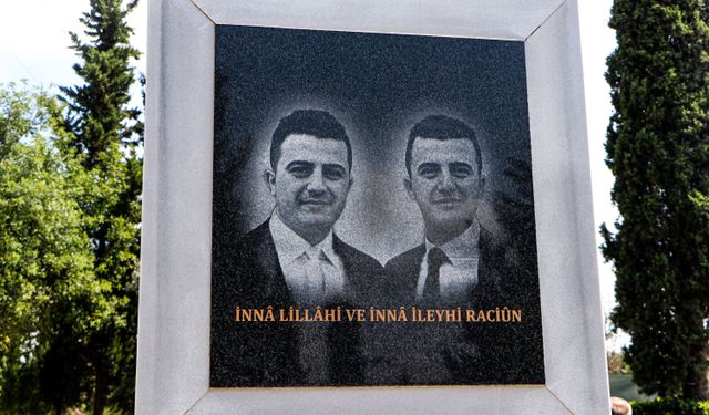 Adana'da 15 Temmuz şehitleri kabirleri başında anıldı