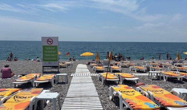 Antalya Valiliği'nden 'Dumansız Plaj' genelgesi