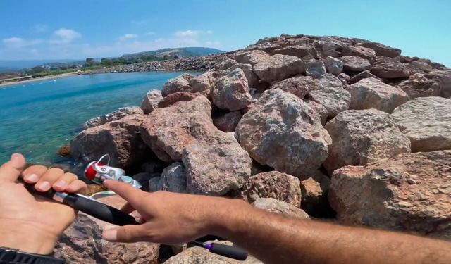 Boğulma tehlikesi geçiren çocuğu amatör balıkçı kurtardı; o anlar kamerada