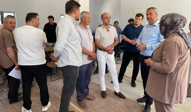 Bucak'ta TOKİ konutlarının anahtar teslimi başladı