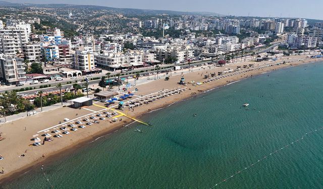 Büyükşehir plajlarında yaz yoğunluğu