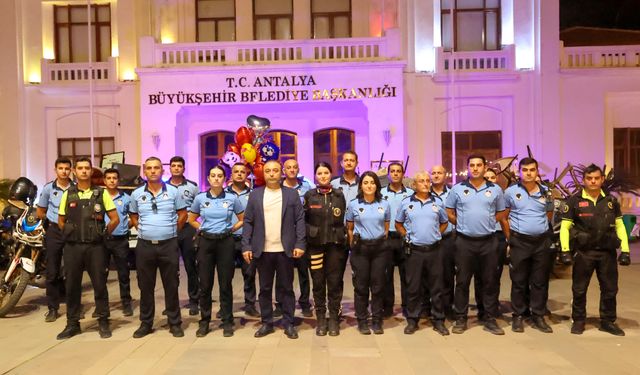 Büyükşehir zabıtasından kaldırım işgallerine denetim