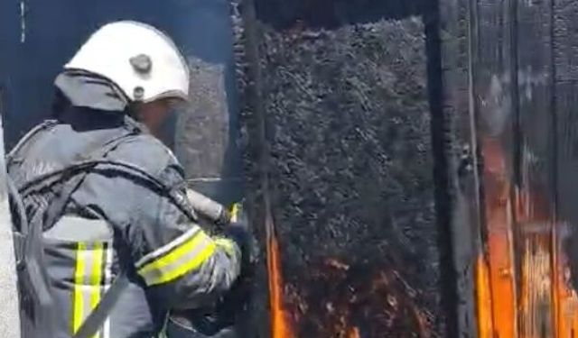 Çatı katındaki depo yangınında 1 kişi yaralandı, 7 güvercin telef oldu