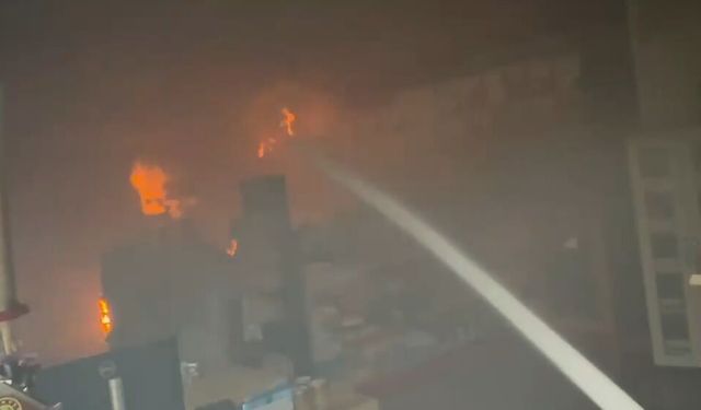 Düziçi'nde iş yeri yandı