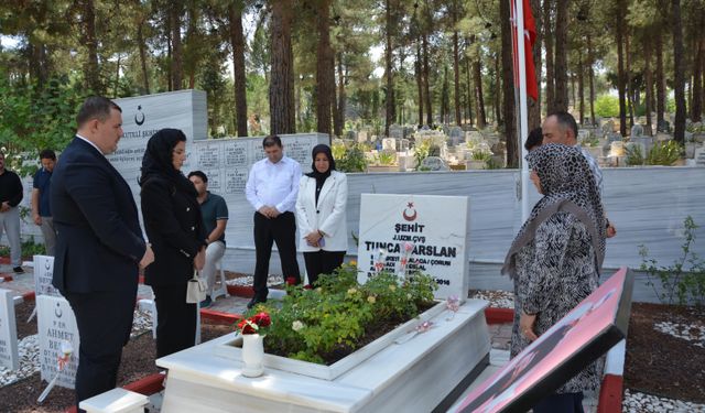 Kaymakamdan şehit kabirleri ve ailelerine ziyaret