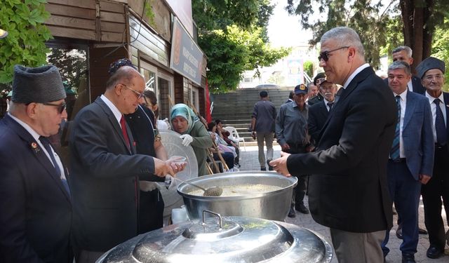 Kıbrıs Barış Harekatı'nın yıl dönümü kutlandı