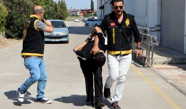 Sevgilisi ile cinayete tanık olan 2 kişiyi öldüren şüpheli, kıskançlık krizine girmiş