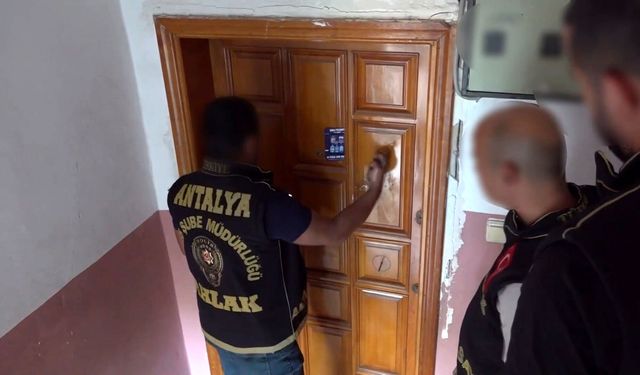'Son Durak' fuhuş operasyonunda 14 tutuklama