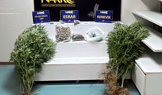 Torbacılar uyuşturucu hapları tavan arasına gizlemiş: 4 tutuklama