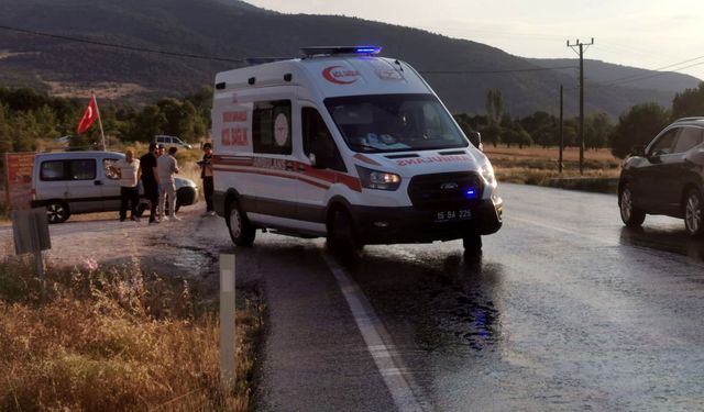 Yola dökülen yakıt kazaya neden oldu