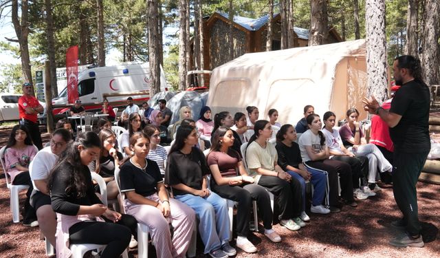 Zorkun Yaz Kampı'na Karaçay Saklı Şelale gezisiyle veda