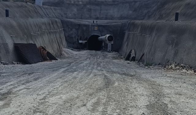 Adana'da içme suyu projesi çalışması sırasında göçük; arama-kurtarma ekipleri sevk edildi