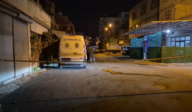 Adana'da kahvehaneye silahlı saldırı: 3 yaralı
