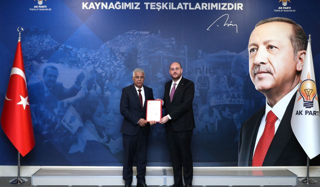 AK Parti Manavgat İlçe Başkanı Süleyman Öz oldu