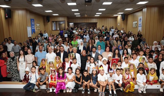 Akdeniz'de kursiyerleri, el emeği göz nuru ürünlerini sergiledi