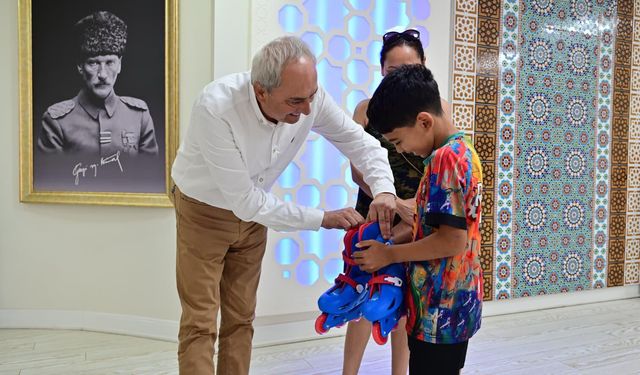 Başkan Kocagöz'den küçük Emirhan'a büyük mutluluk