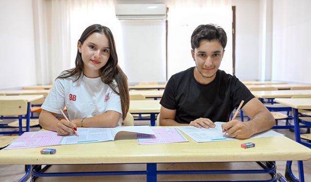 Büyükşehir kurs merkezleri öğrencileri yine başarıya taşıdı