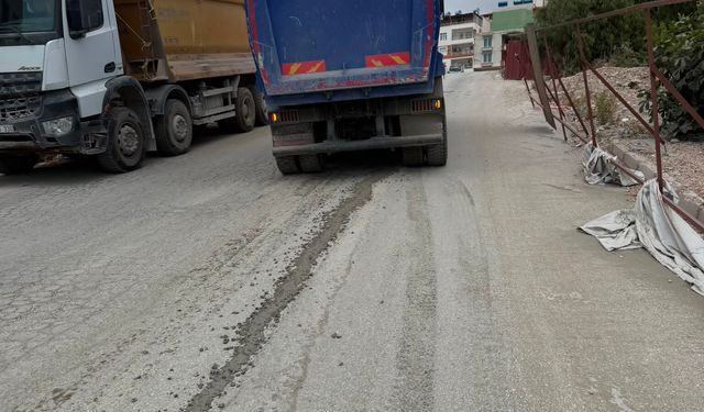 Hatay'da yola beton döken mikserin sahibine 191 bin 867 TL ceza