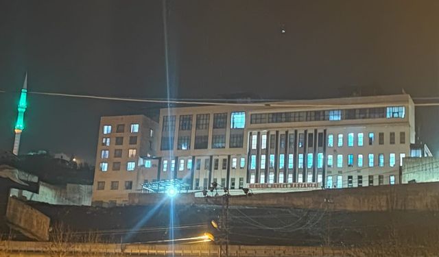 Merdivenli itfaiye aracıyla evine girerken kazada ölen uzman çavuş defnedildi
