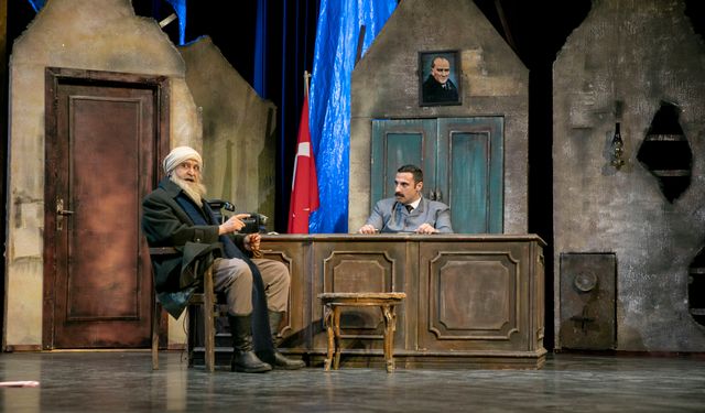 Mersin Şehir Tiyatrosu 25'inci sanat sezonunu tamamladı