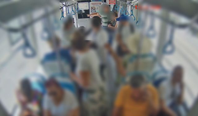 Tramvayda cüzdan çalan 2 şüpheli tutuklandı