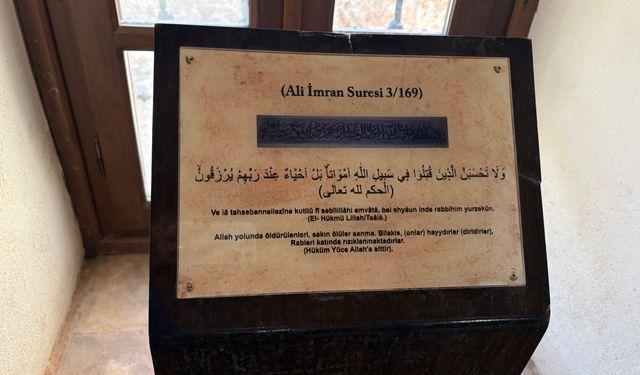Antalya'da 'Zincirkıran' Mehmet Bey'in 649 yıllık türbesi zamana meydan okuyor