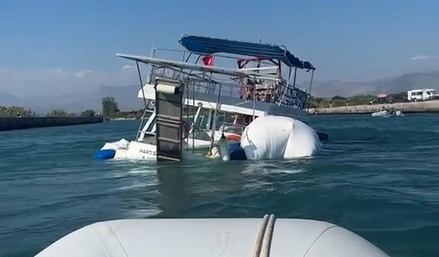 Batma tehlikesi geçiren tekne kıyıya çekildi
