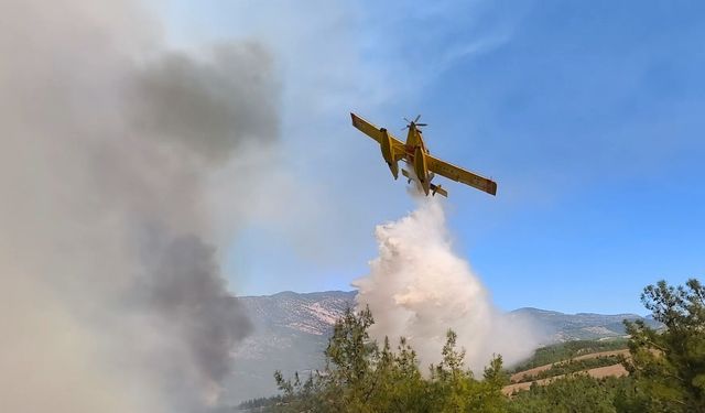 Kozan'da 2 ayrı noktada orman yangını; yerleşim yerleri tedbir amaçlı boşaltıldı (2)