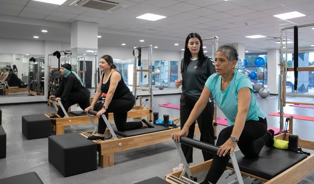 Mersin'de ücretsiz pilates kursları kadınların yaşamına hareket katıyor