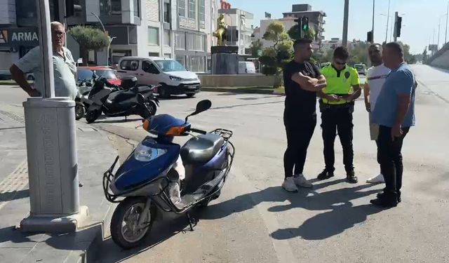 Otobüsle çarpışan motosikletin sürücüsü yaralandı