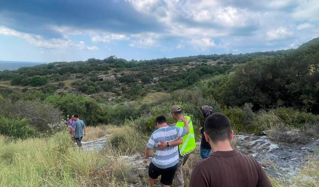 Titus Tüneli'nde mahsur kalan Down sendromlu çocuğu jandarma kurtardı