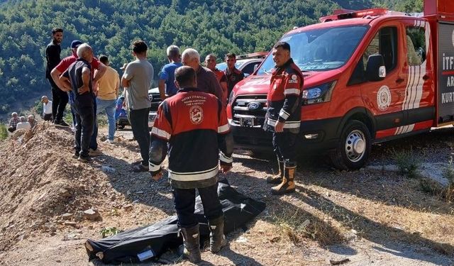 Uçuruma düşen motosikletin sürücüsü öldü