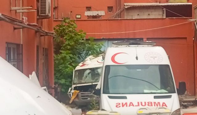 Mersin’de uzun süredir atıl bekleyen ambulanslar kaldırıldı