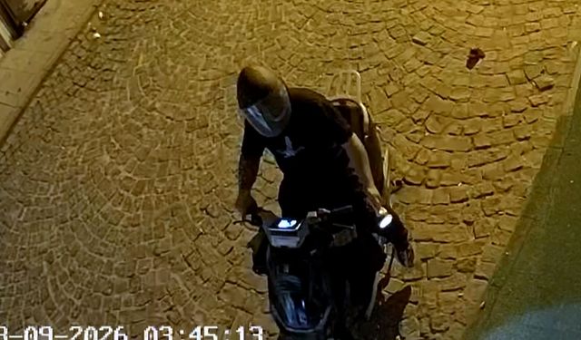 115 kilo gümüş çalan takı ustası, güvenlik kamerasından tespit edilip yakalandı