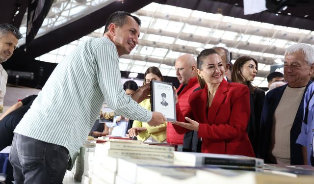 16. Antalya Kitap Fuarı kapılarını açtı