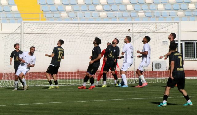 Bucak Belediye Oğuzhanspor galip