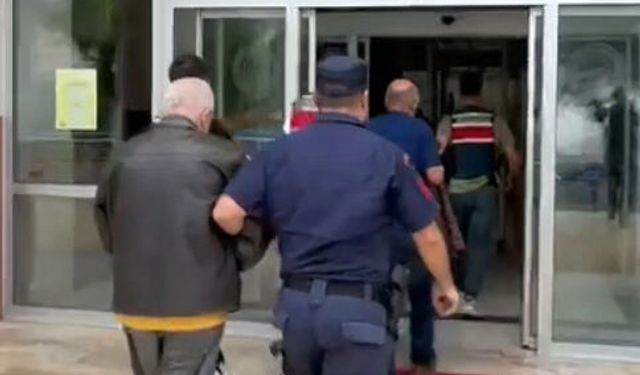 Demre'de düzensiz göçmen operasyonu