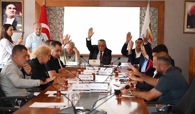 Kemer Belediyesi'nde ekim ayı meclisi