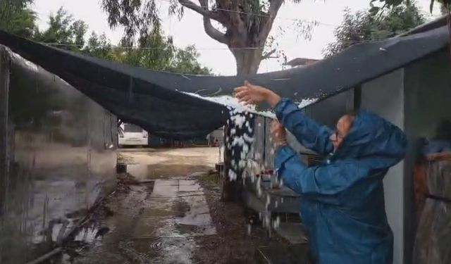 Mersin'de dolu yağışı etkili oldu !