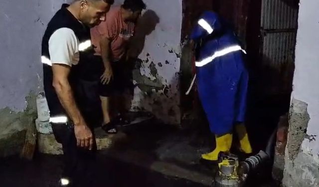 Mersin'de sağanak etkili oldu