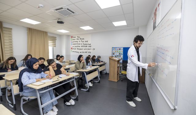 Mersin'de ücretsiz İngilizce kurslarına yoğun ilgi