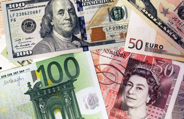 Mersin'de 26 Nisan 2025 Dövizde Beklenmedik Sakinlik: Dolar ve Euro Yataya Girdi!