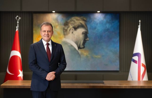 Vahap Seçer: “Atatürk’ün Işığıyla Hep Daha İleriye”