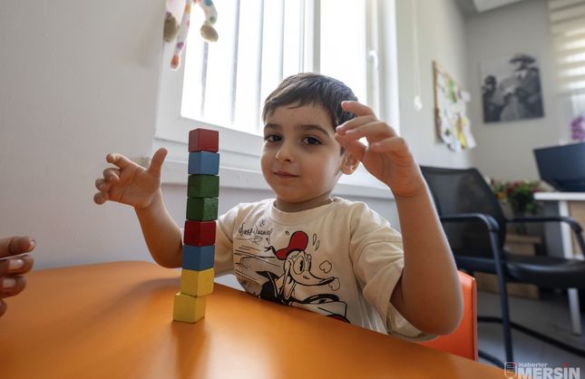 Mersin Büyükşehir’in Otizm Merkezi Umut Olmaya Devam Ediyor