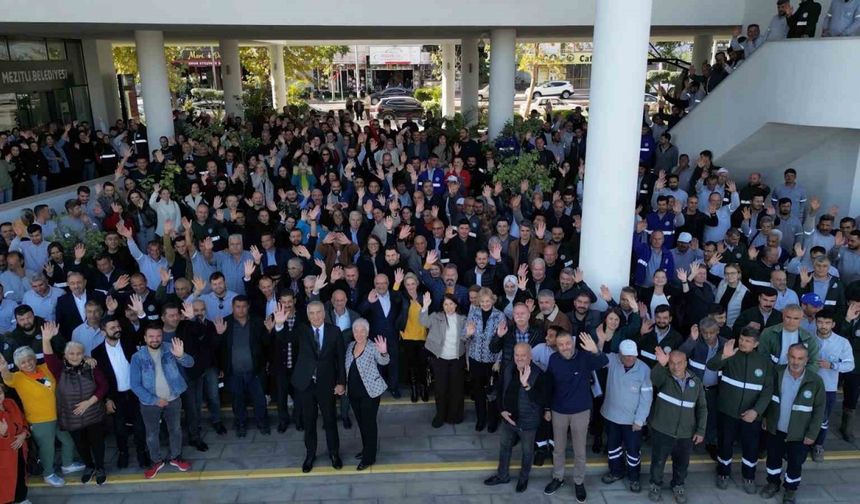 Tarhan: "Mersin’de örnek belediye olduk"