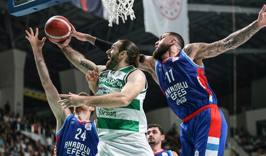 Anadolu Efes, Bursaspor'u Ezip Geçerek Sezona Fırtına Gibi Başladı!