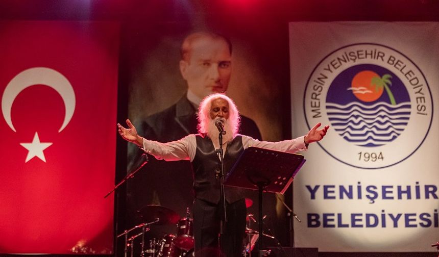 Yenişehir Belediyesi Cumhuriyet Bayramı'nda Suavi'yi Mersinlilerle buluşturdu