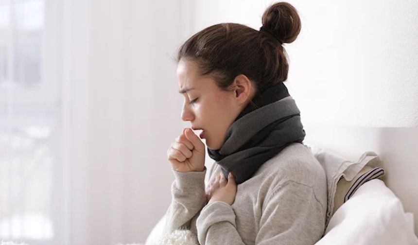 Sadece 4 Malzemeyle Kış Kabusuna Son Veren Doğal Öksürük Şurubu: Boğazı Rahatlatıyor