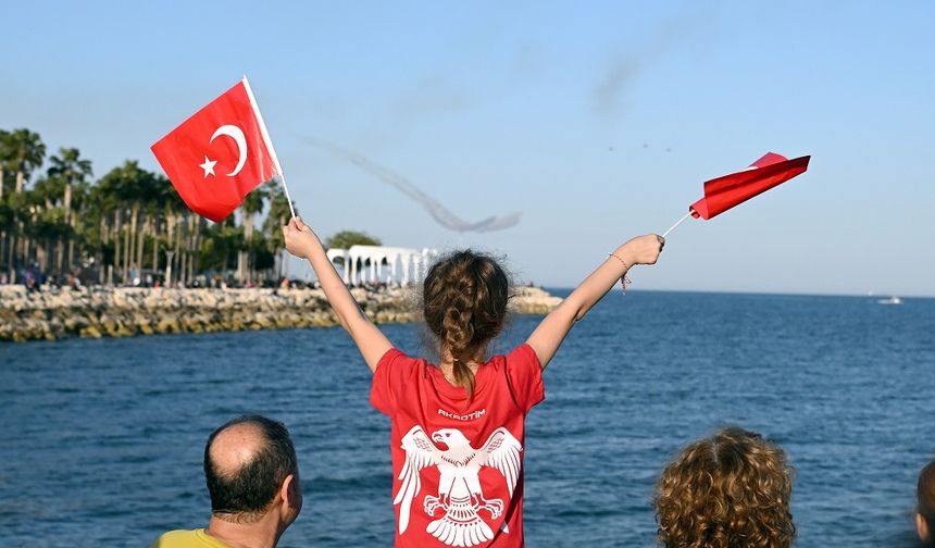 Mersin'de Türk Yıldızlarından Muhteşem Prova Gösterisi